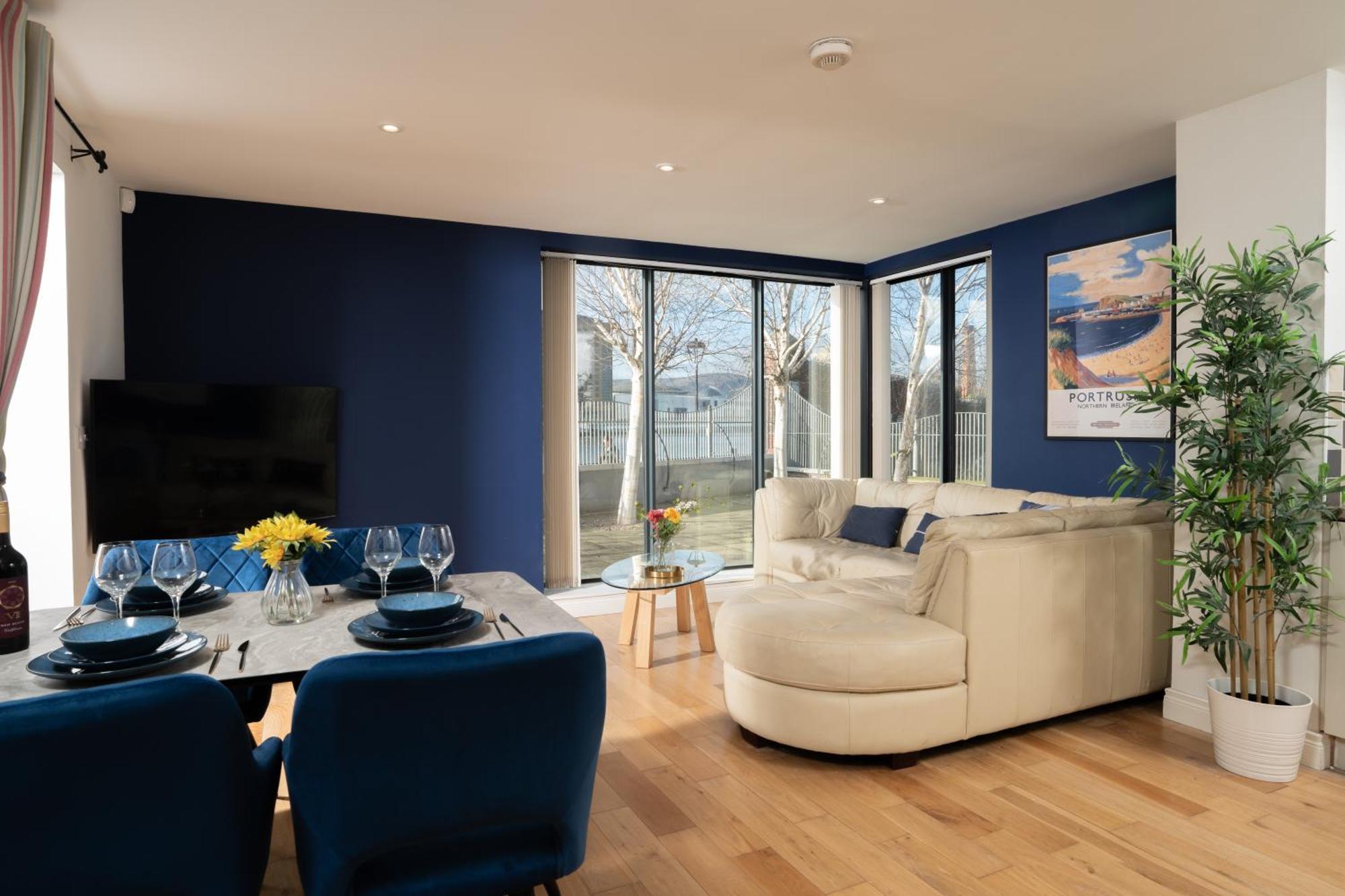 River Side Apartment, City Centre - Beautiful View And Free Parking! Belfast Esterno foto